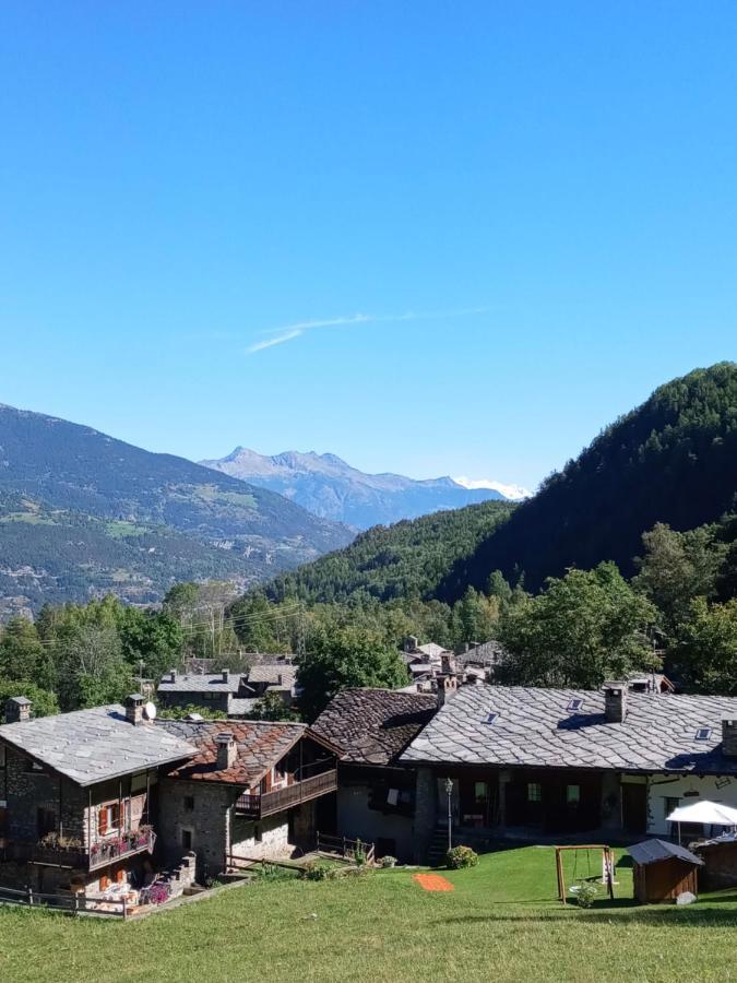 Appartement Les Chevreuils à Arvier Extérieur photo