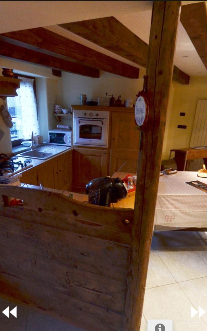 Appartement Les Chevreuils à Arvier Chambre photo